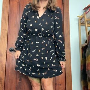 Black and buggy H&M dress
